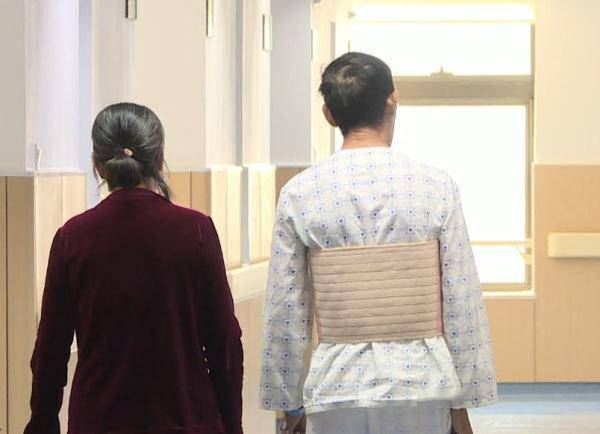 手术|男子胸痛两年没重视，差点被体内“定时炸弹”夺命