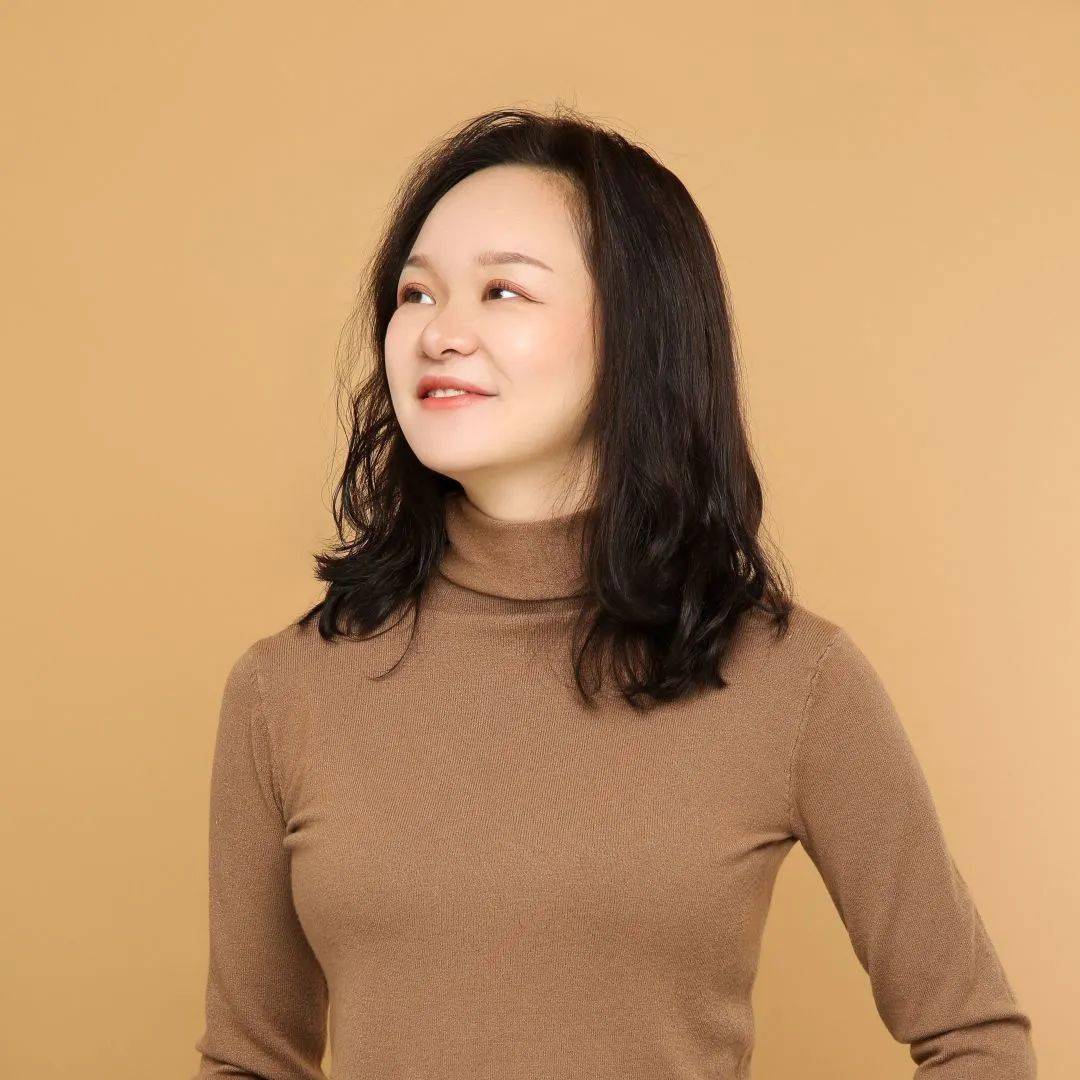 郑佳71三(2)班班主任,中小学一级教师,二级心理咨询师,区优秀班主任