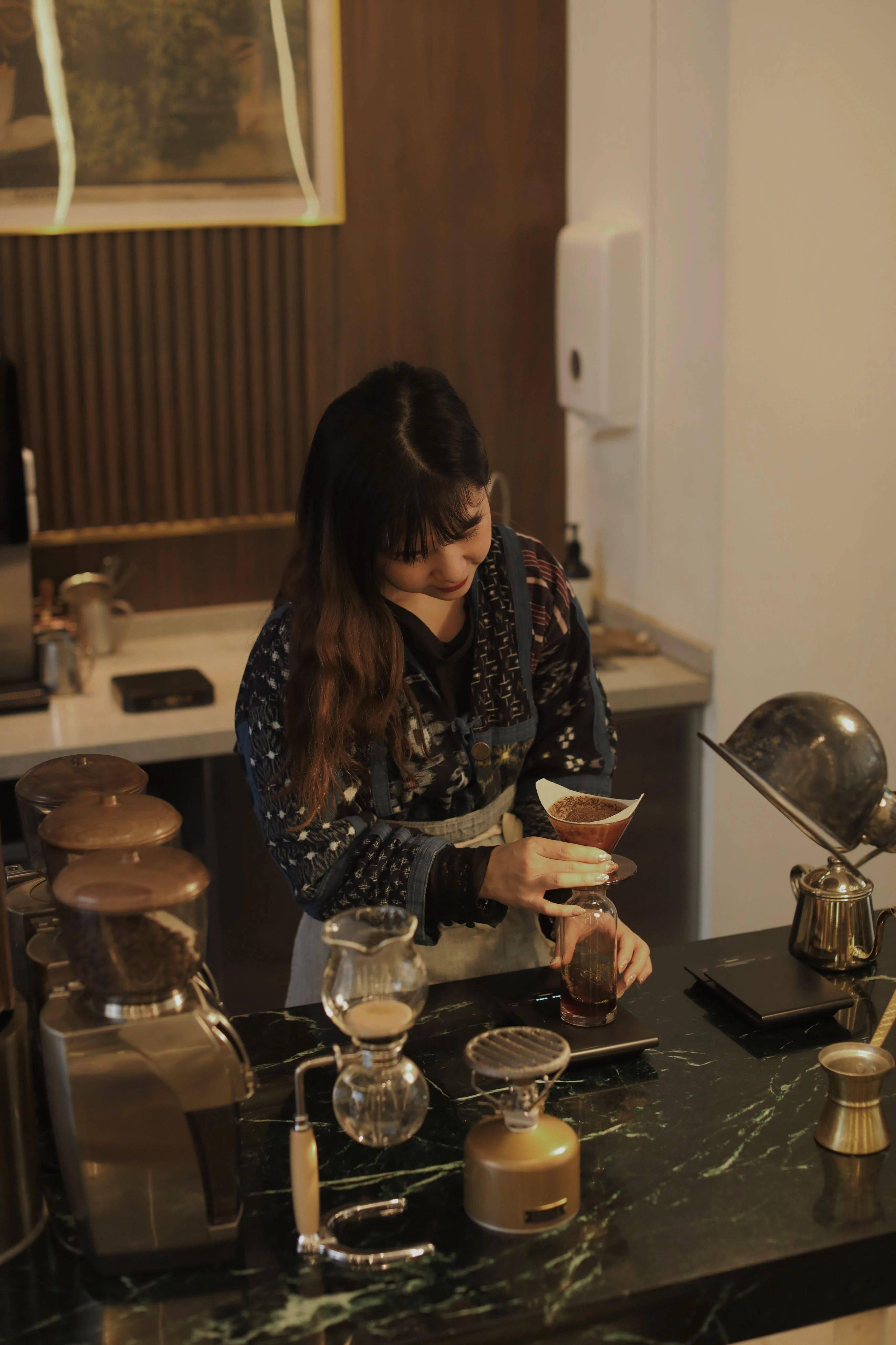 天津新店老洋房里的soloist复古又兼容的咖啡天地每层都有风景