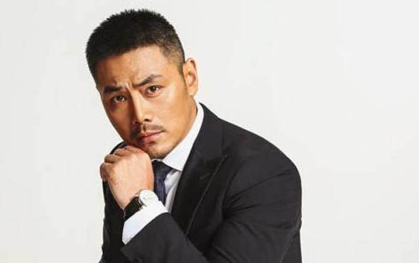 英雄形象在电视剧《大声呼喊你回来》中扮演与盲女相爱的出租车司机