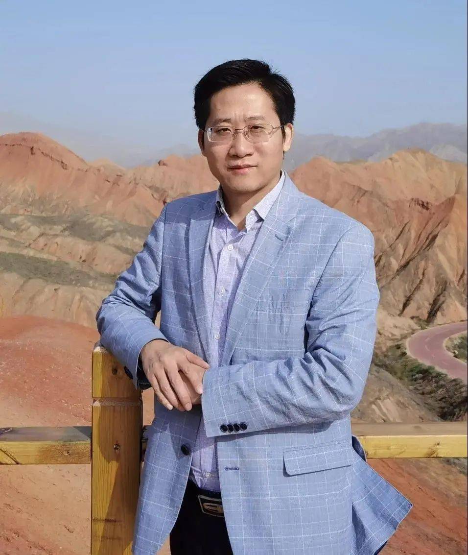 武汉大学沈焕锋教授青年英才担纲重任