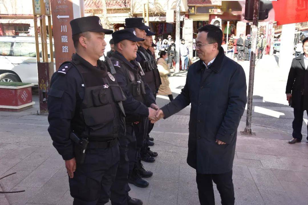省委政法委副书记戴德军赴甘孜县调研督导公安工作