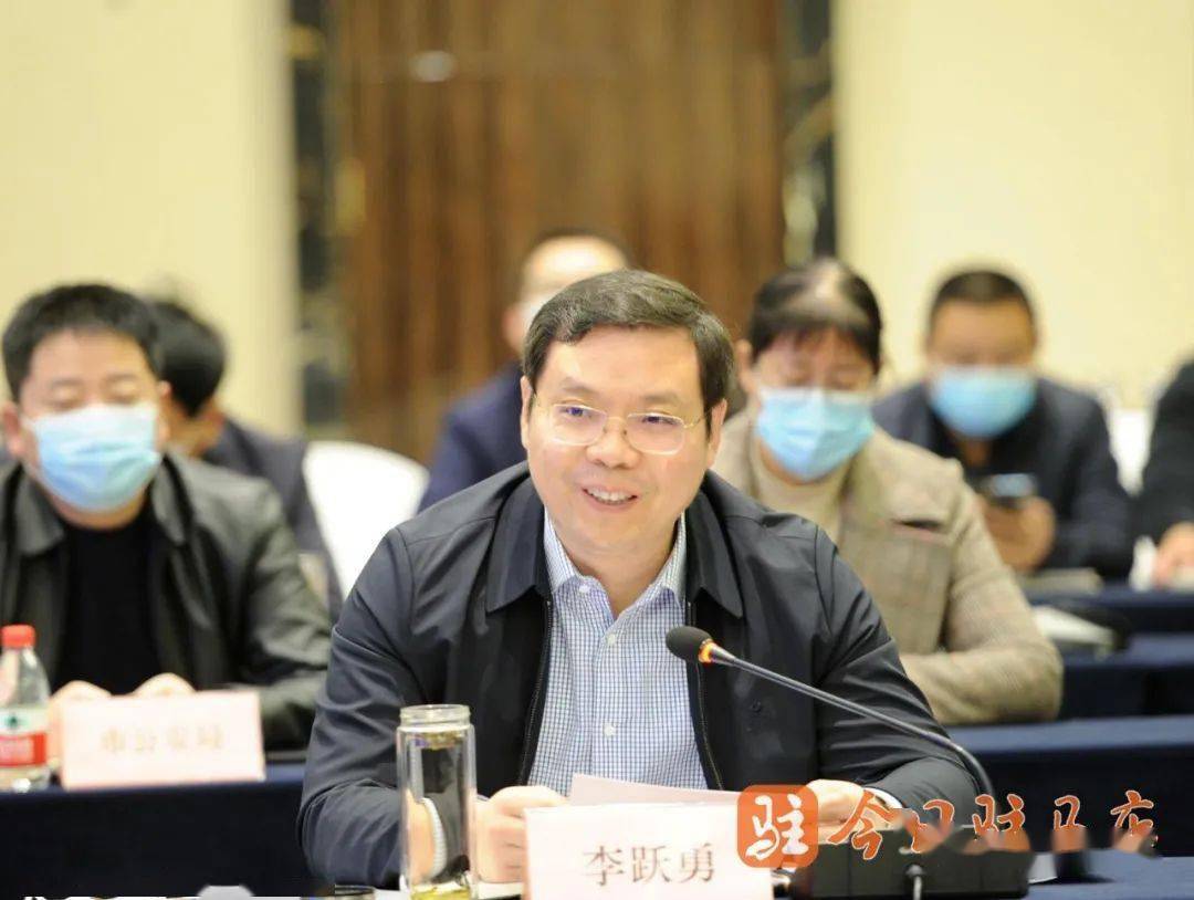李跃勇说,专家组既充分肯定了驻马店市"公交都市"创建工作取得的成绩