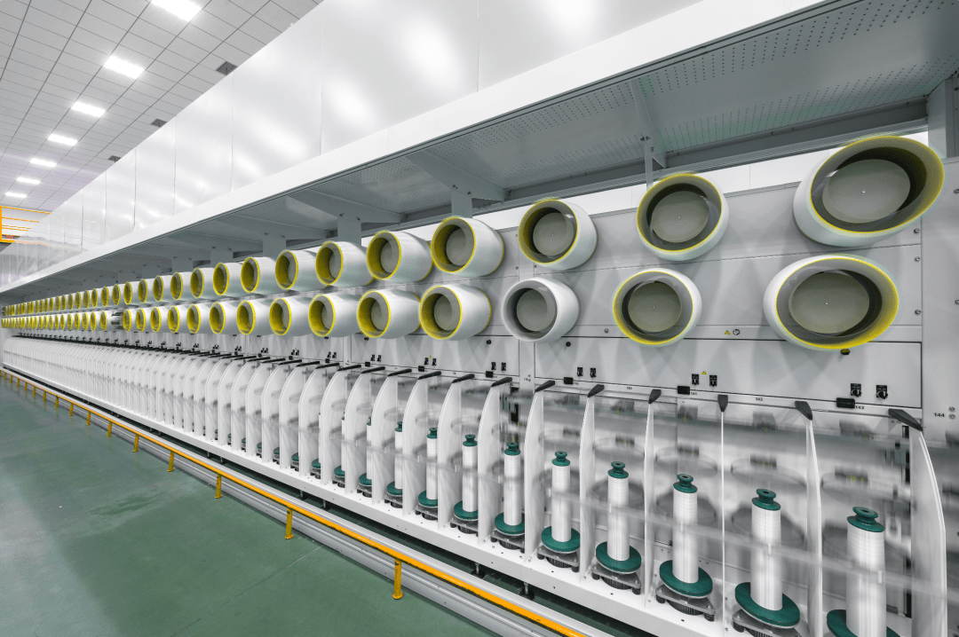 为企业带来的是实实在在的效率提升:如今,巨石玻璃纤维"未来工厂"的