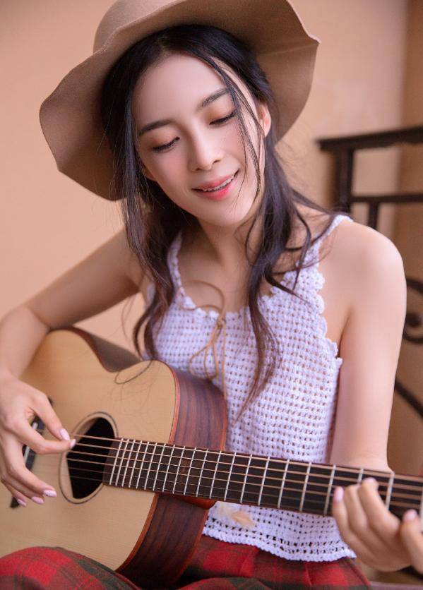 赵韩樱子最近衣品大升?各种穿搭怀疑审美观,终于要火起来了?
