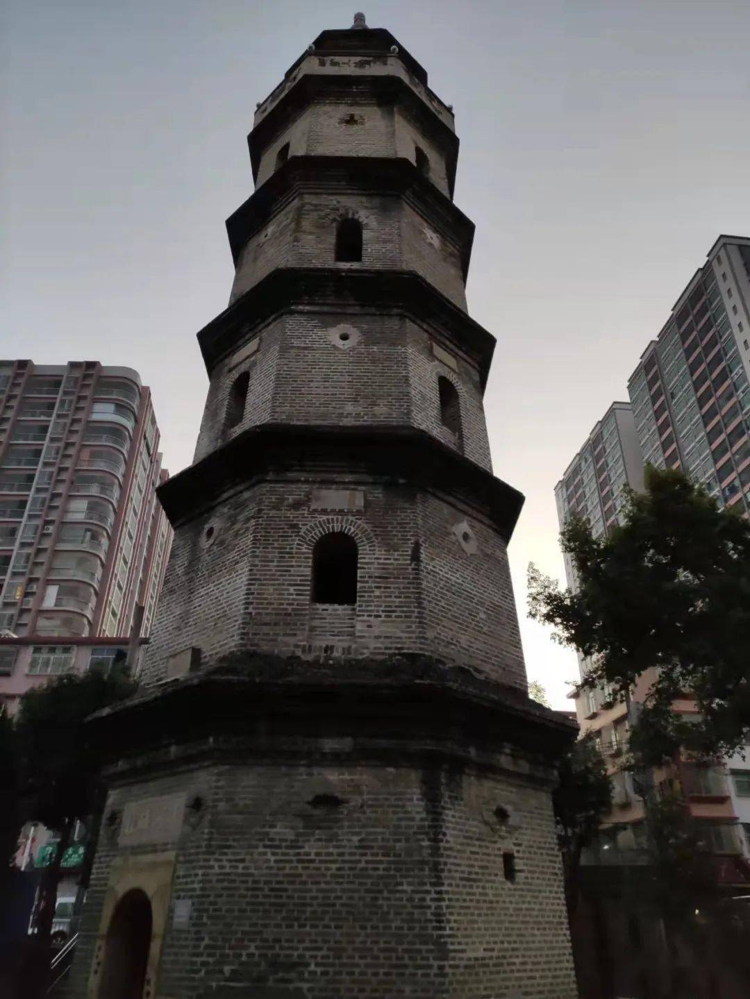 河婆宝塔——宝塔上杂草被清除_揭西_留言_乡镇