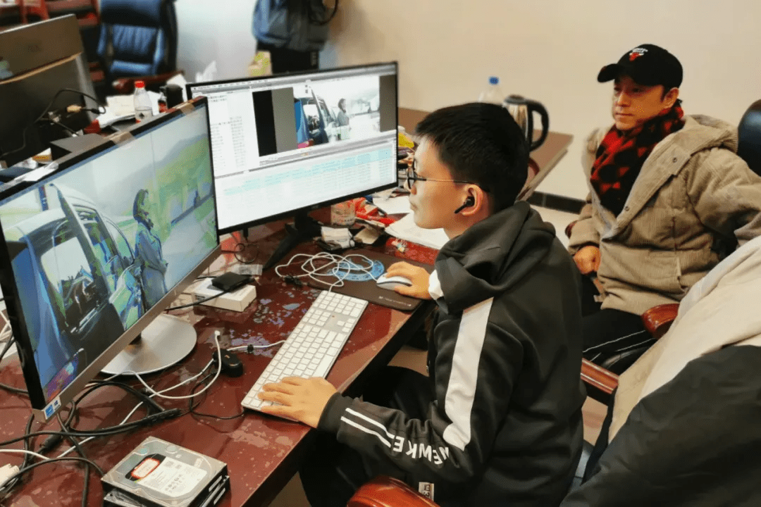 电视连续剧《红果果 金担担》含苞待放