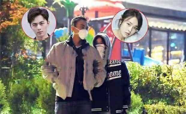 张杰谢娜结婚照片张杰谢娜结婚10周年穿情侣装照片中腹部隆起原