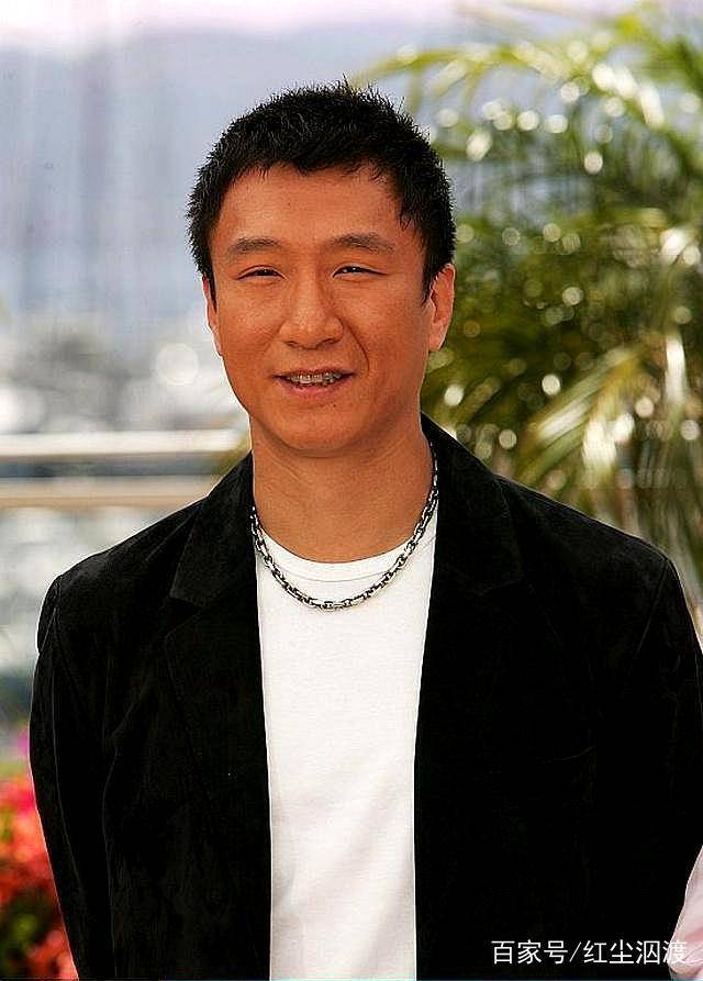 孙红雷和美女万茜共同出演新戏新世界网友终于等到雷哥了