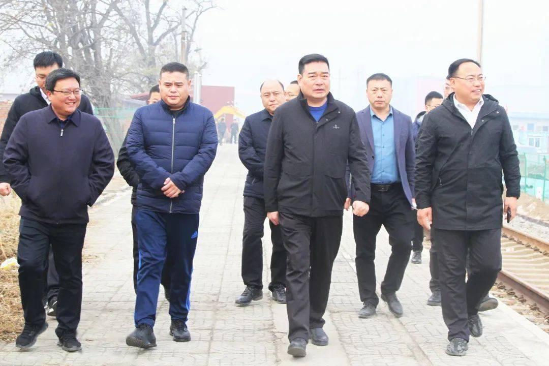 盯进度强产业区长郭涛实地督导重点工作进展情况