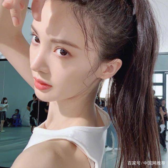 怎么自拍出真实的身材 f85144634d44479ab1dc0c739e446ebc.jpeg
