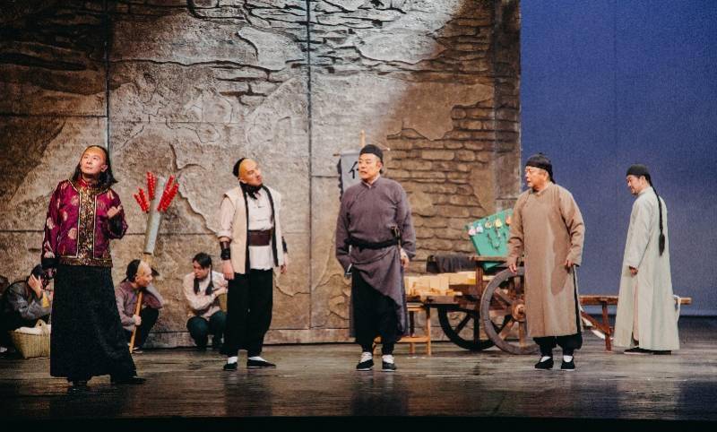 张铁林|“铁三角”再现:张国立王刚张铁林同台演绎《断金》广州上演