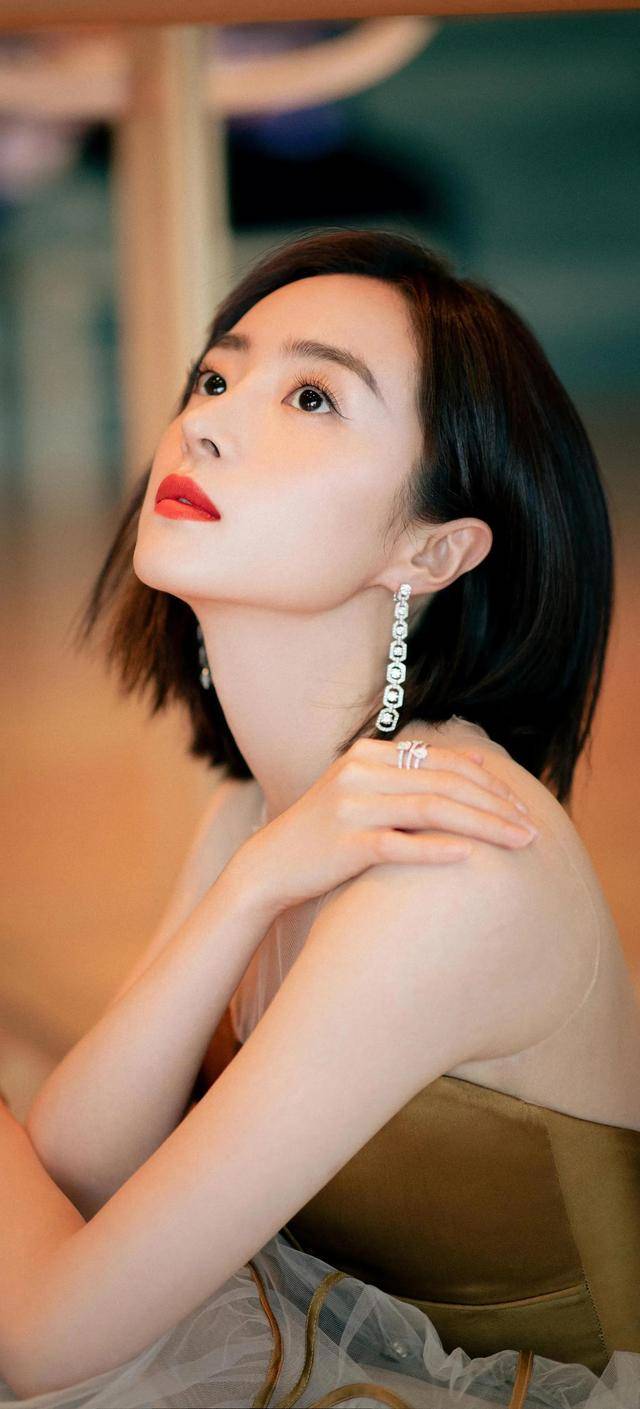 胡冰卿高清写真美图