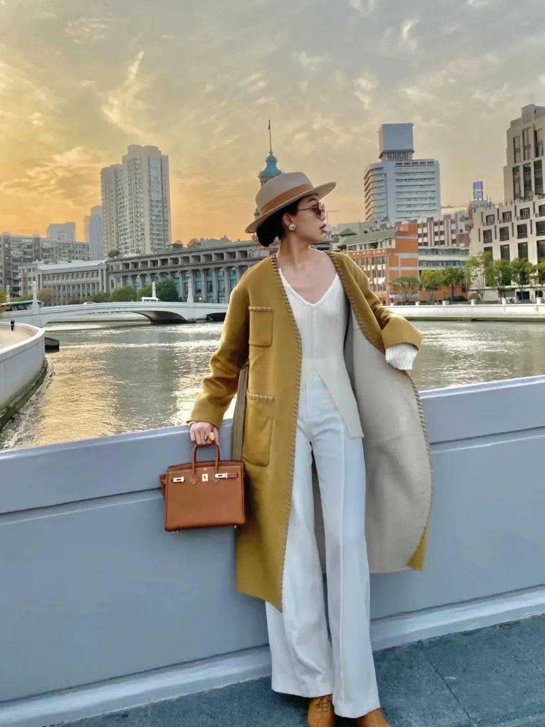 noeMie “云朵裤”火了!比阔腿裤还显瘦!!