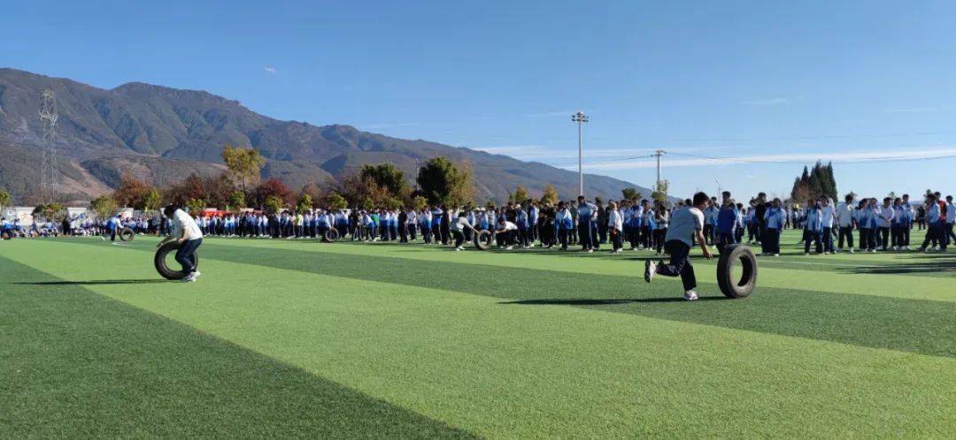 鹤庆三中举办第十八届体育艺术节_通讯_王 静_洪 松