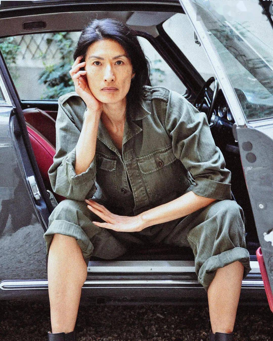 Hubert50岁又怎样？她活出了所有女人都想成为的样子