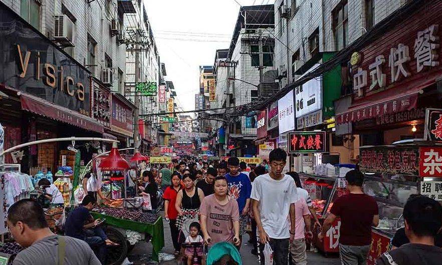 西安有一城中村女大学生留恋于此人送外号小香港