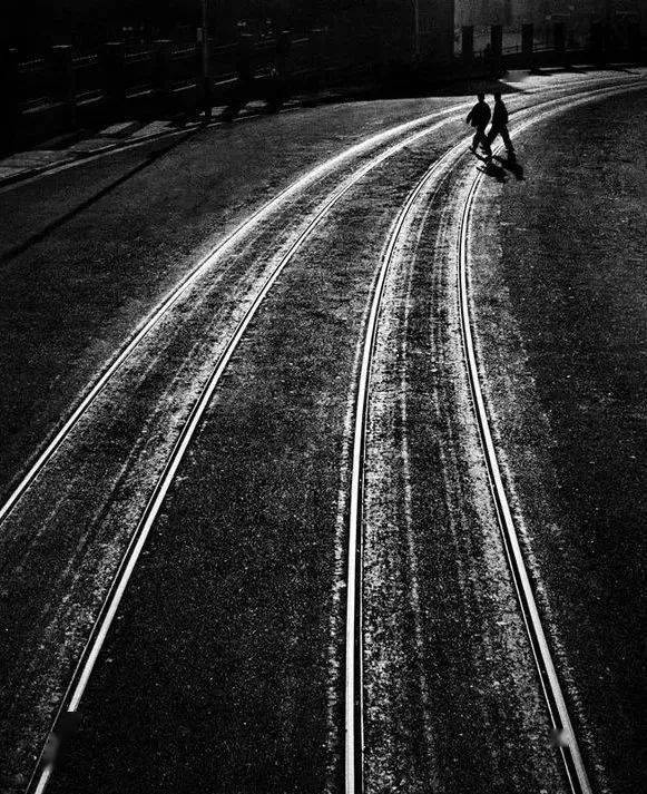 因为|“不要因为我拍过三级片，而否认我是一个出色的摄影师”