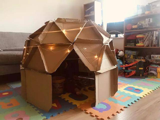 我用废纸箱给孩子做了个圆顶小屋,爱斯基摩style_玩具_胶带_低龄