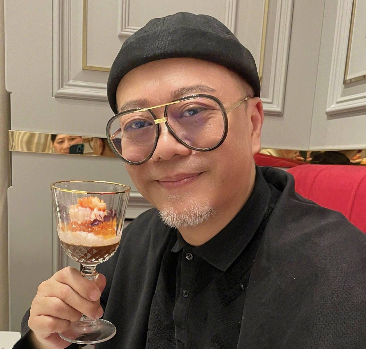 原创欧阳震华与内地公司解约北上发展赚得盆满钵满有望回tvb拍剧