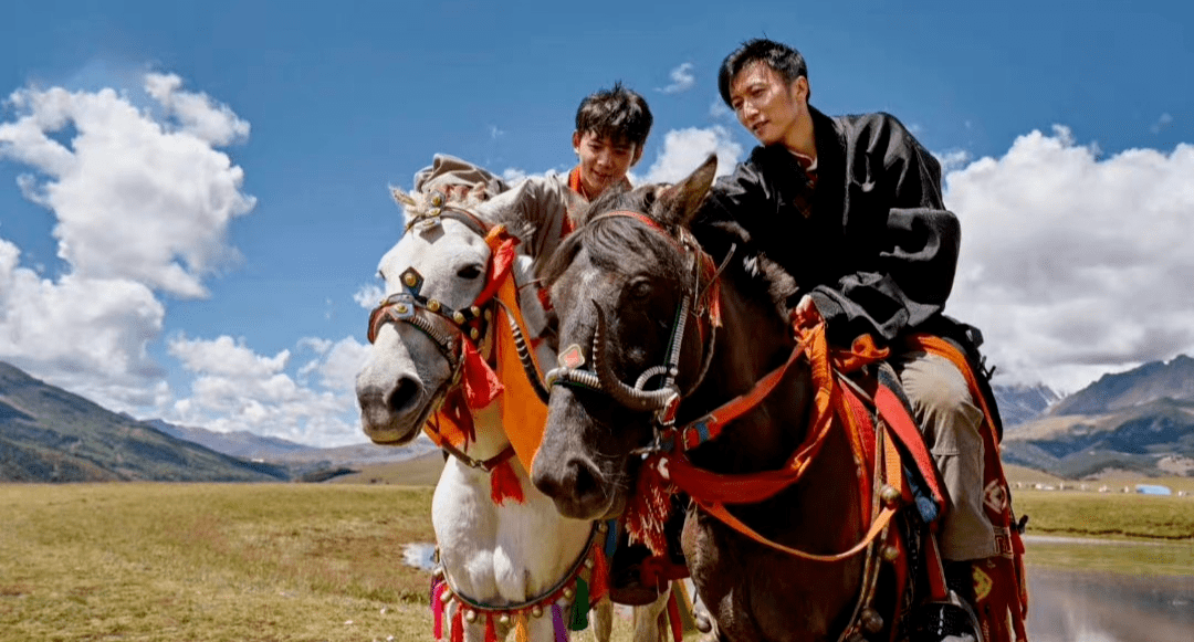 豆瓣79谢霆锋和丁真同框就知道它一定会爆火