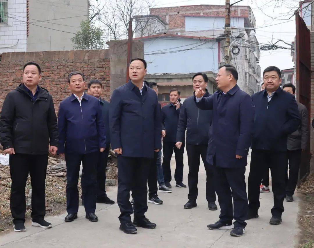 县委书记王景育调研老旧街区提升改造,安置区建设工作67_龙山街道