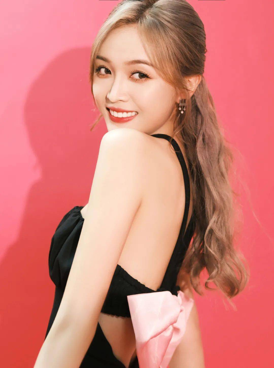 吴宣仪终于整牙了 整一个颜值飙升的大动作 牙齿 美容 贴片