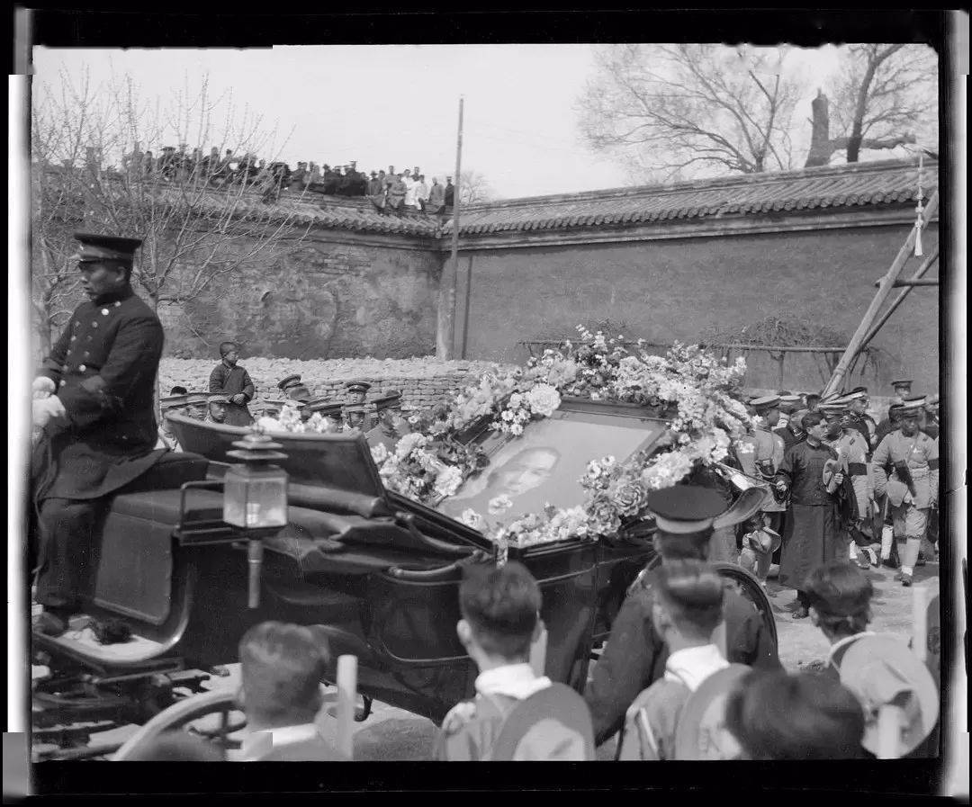 (1919年11月14)1919年6月4日,清华学生被捕当时中国社会的一个横截面