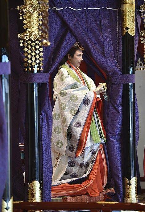 日本皇室纪子妃母女同穿十二单吸睛真子佳子公主美如双胞胎