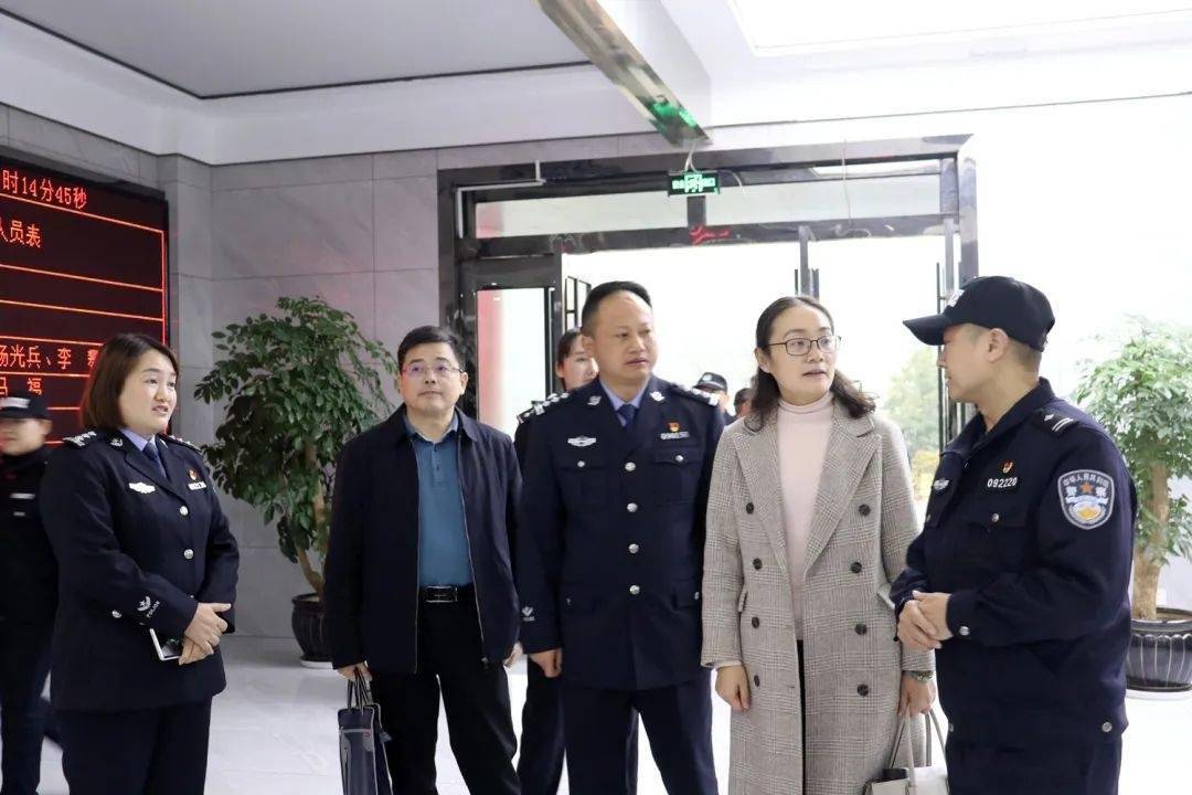 王敬华到桑植县调研指导公安队伍建设工作_市公安局党委_政治_交流
