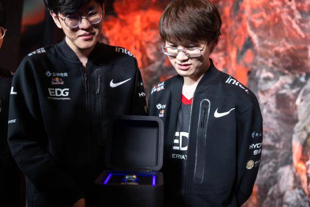 edg夺冠后meiko是lpl第一人吗?_选手_wolf_亚运会