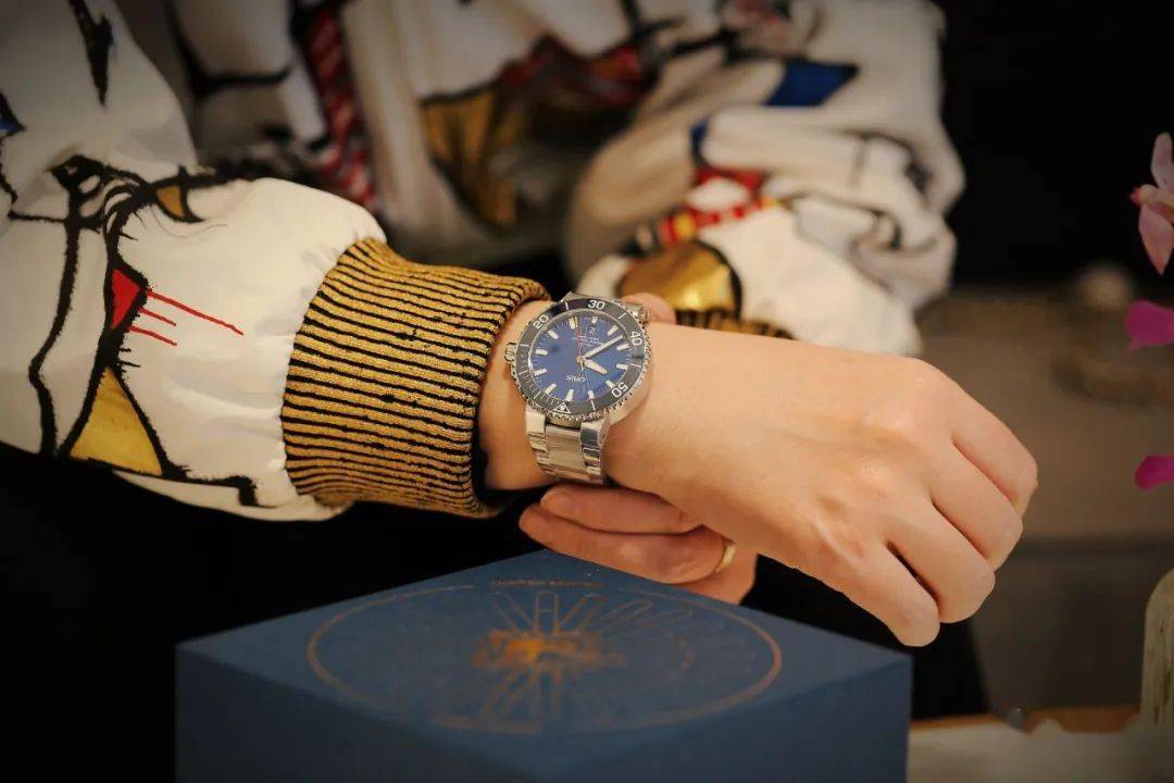 ��������������ֱ�����������