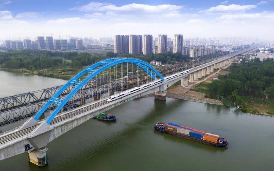 "一叶一世界"2021"邳新月异"摄影作品集入选作品公示_曹庆升_邳州市