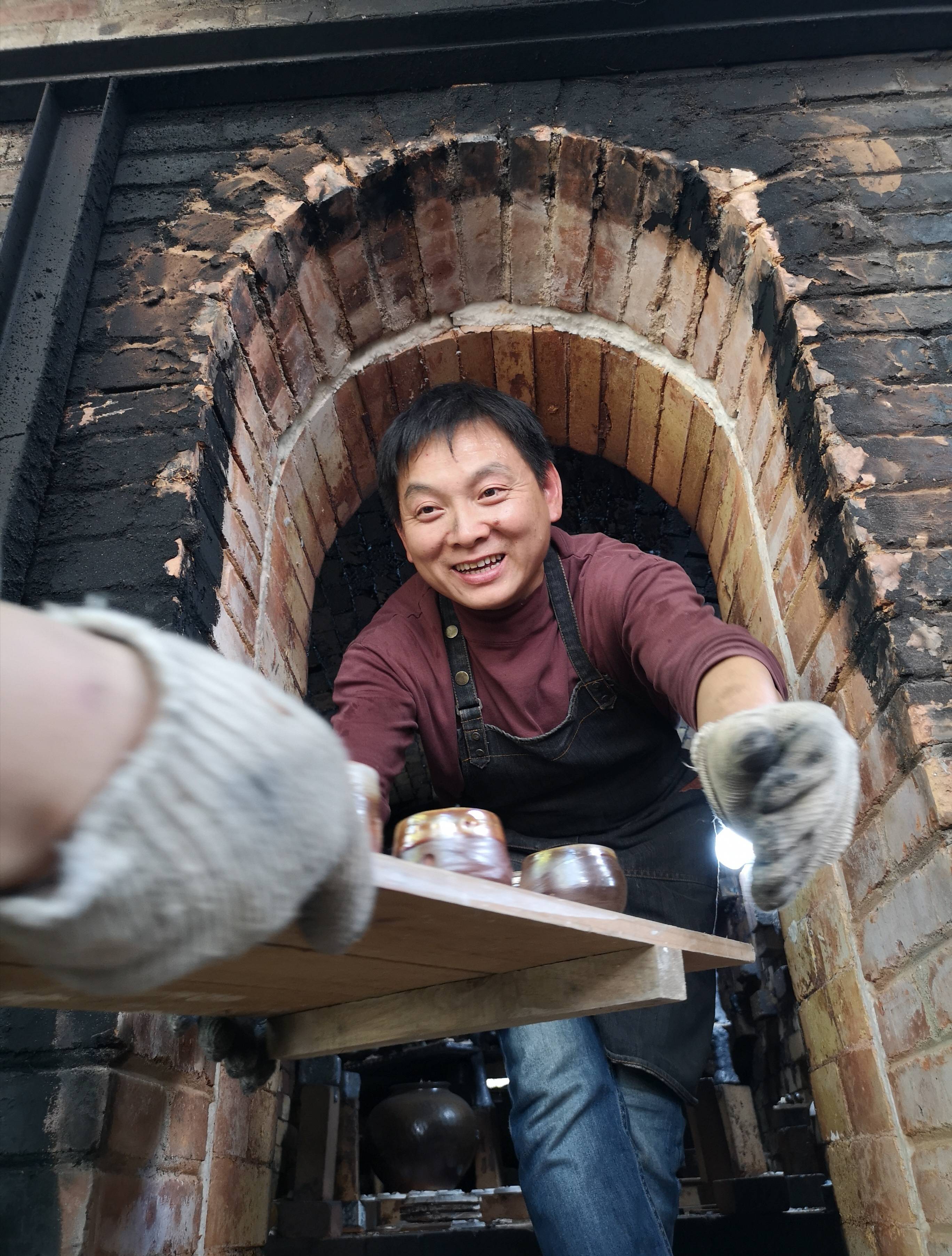 阿根柴烧:全球陶瓷艺术语境下的东方哲学_浮梁县_刚出窑_景德镇