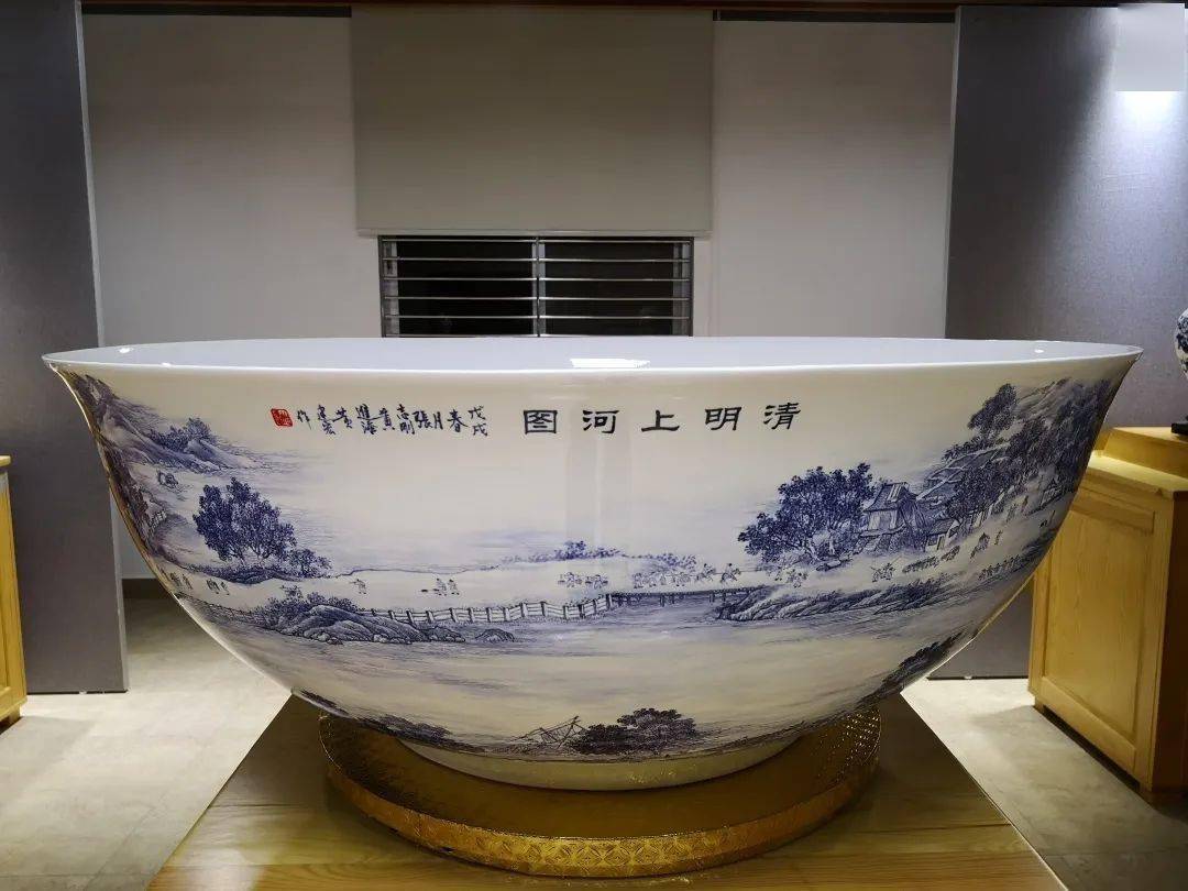 大埔青花瓷手绘与烧制技艺,是以光德,高陂,桃源为代表的大埔陶瓷的