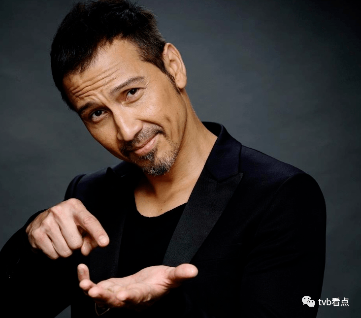 自曝一开始常回国赚钱,与家人分离很辛苦_李婉华_soler_dino