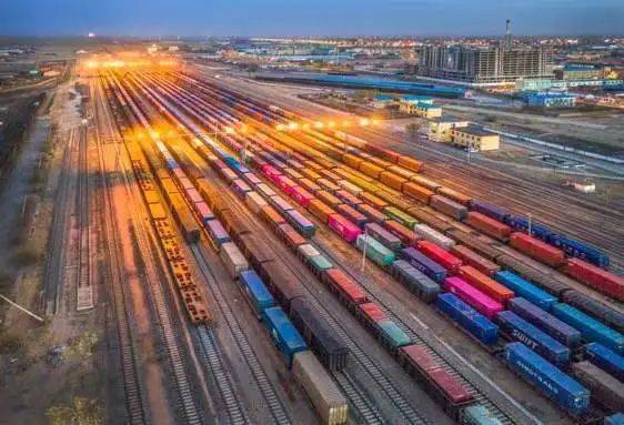 铁路大片来袭美炸了