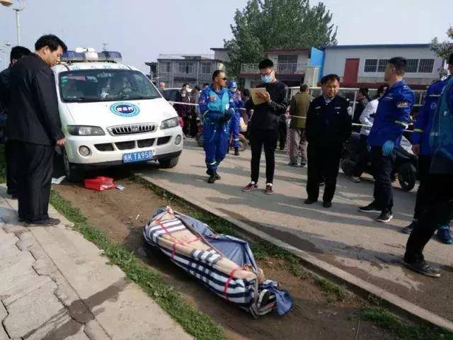 救援队讲述失联女孩遗体打捞过程_蓝天救援队_逝者