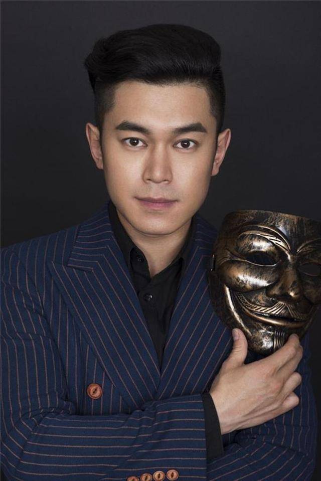 赘婿,刘冠麟撞脸吉吉国王爆红,其实更出彩的是他的演技_苏文兴_热度_小说