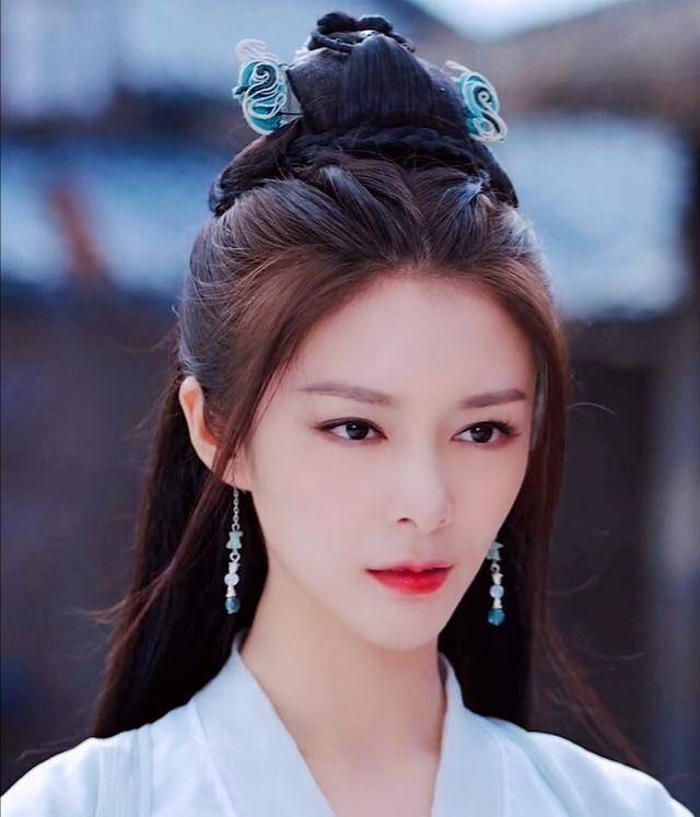 《且听凤鸣》:左青鸾你活得太累了_圣后_殿下_灵妃