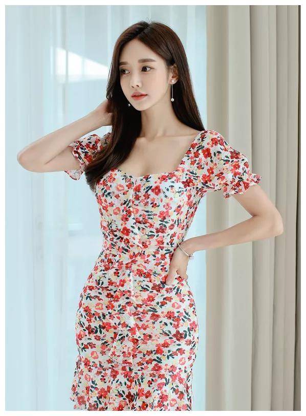 孙允珠韩国女神低胸碎花包臀裙穿搭美腿高跟性感动人