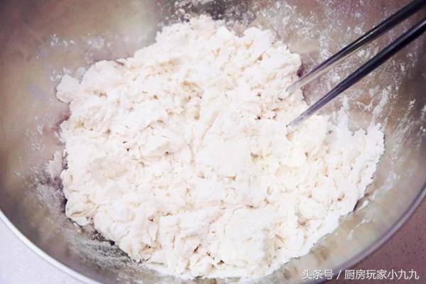 面粉做饺子皮做法视频 e5dc4dd7ff554516b1ee2c8807db941a.jpeg