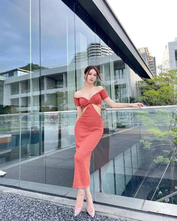 全身照拍照技巧9个拍照姿势让你拍照不止显高又好看