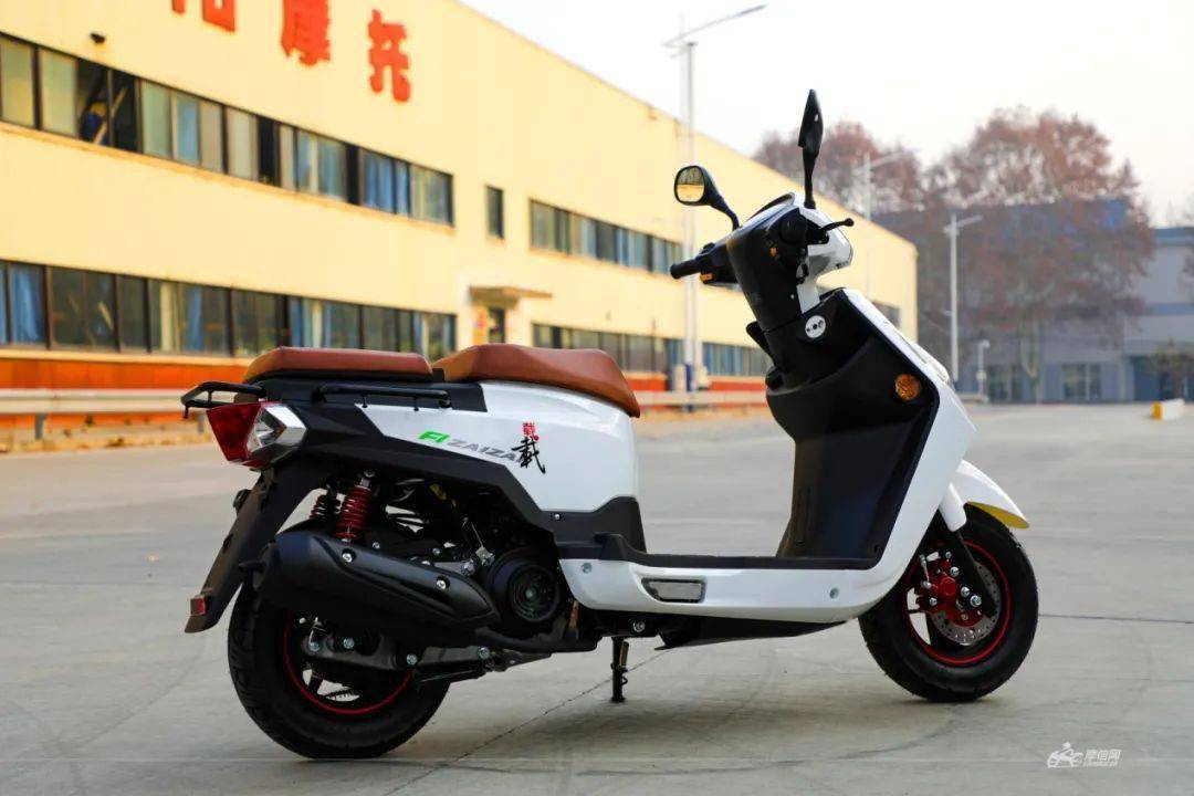 绵羊中的小皮卡大阳载载125评测