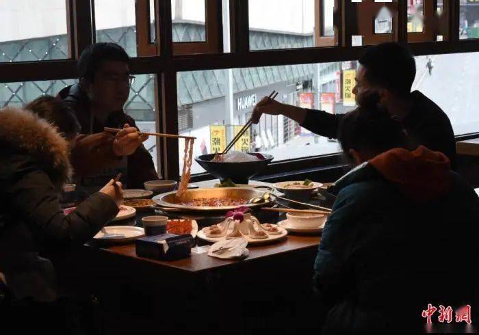 疫情|春节能出行么？哪些人要做核酸？最新防控要求来了