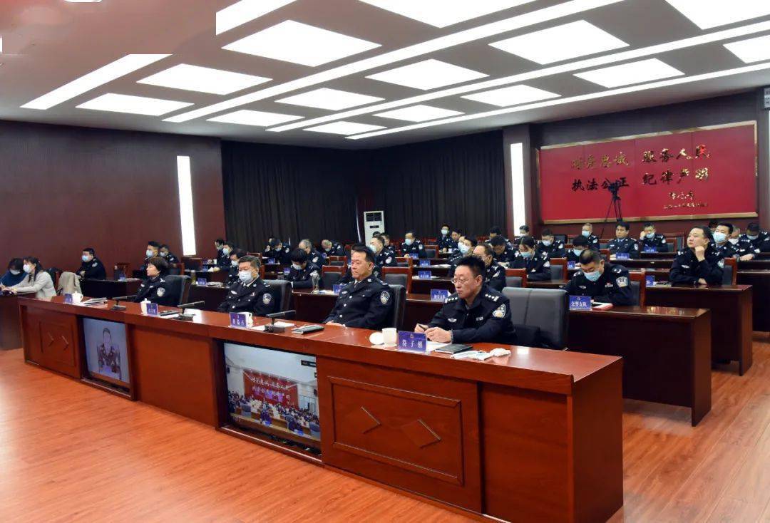 市公安局召开李向国同志先进事迹座谈会_廊坊_工作_榜样