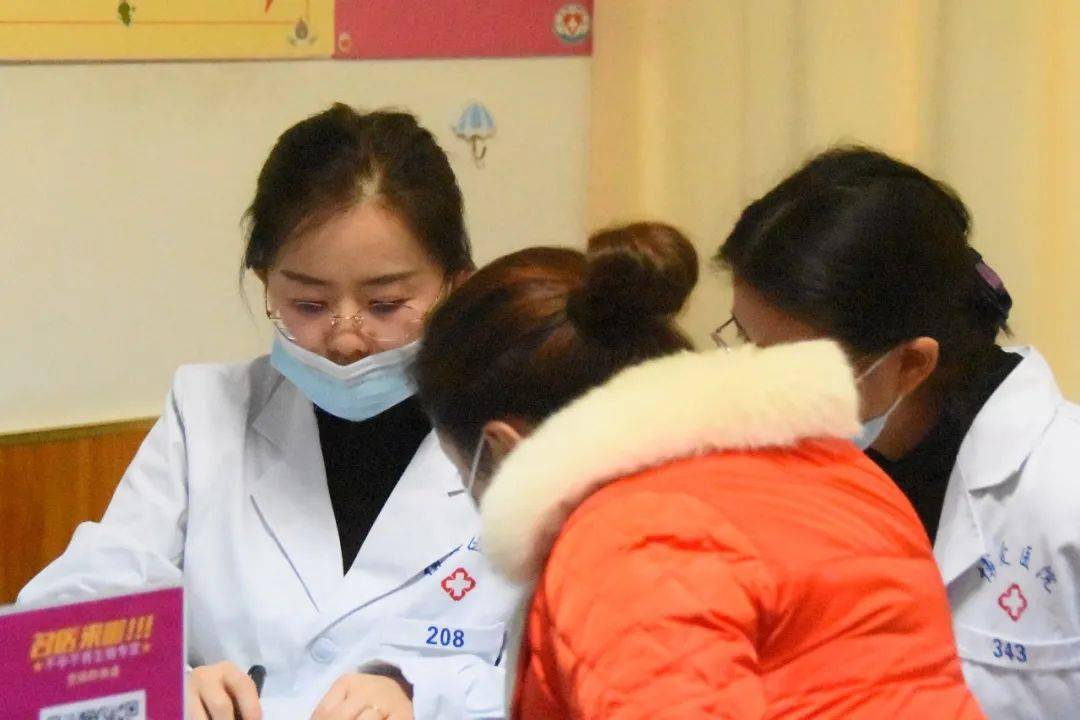 宋荣|昆明安琪儿(三级甲等)不孕不育专家宋荣主任来兴义亲诊!