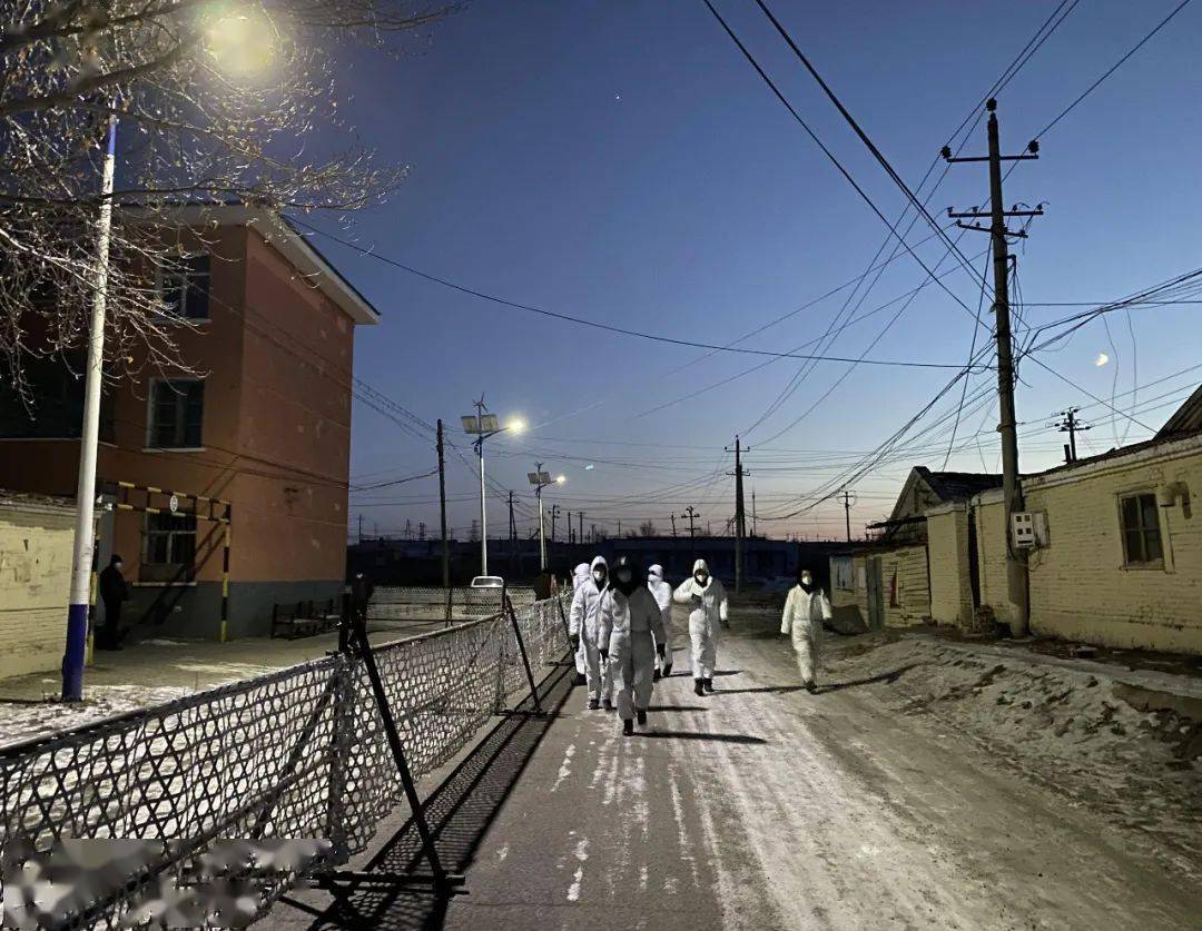 疫线影像扎煤公司抗击新冠病毒疫情摄影作品集三