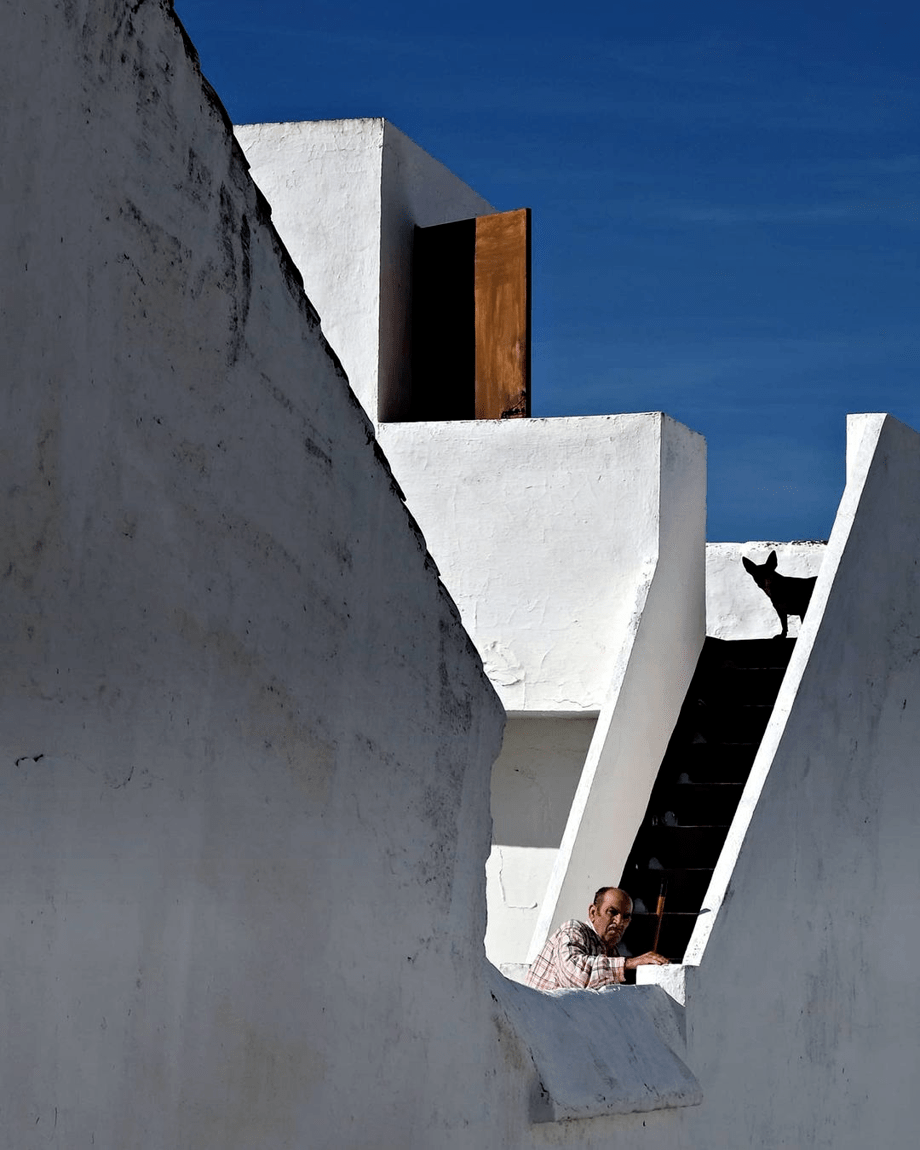 光影,构图都值得细品的一组街头摄影作品!_服务_网站_专业