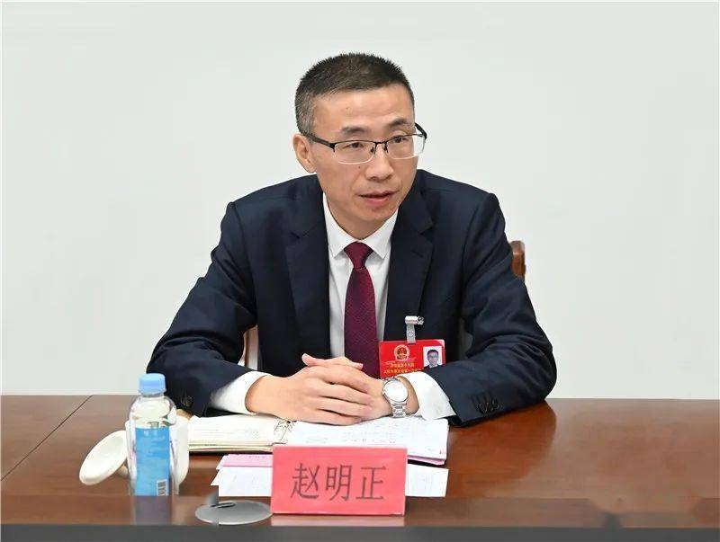 勠力同心县领导与县人大代表共话闽侯发展新方向